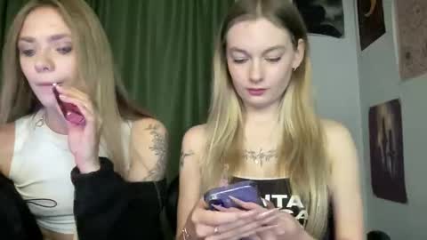 Natasha Angine online show from November 26, 2025, 1:56 pm