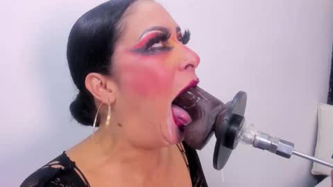 A N G I E.  online show from November 19, 2025, 9:15 pm