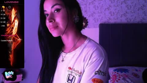 Snapshot of angiebaxter chatting on January 12, 2025, 1:32 am Angiebaxt online show from January 12, 2025, 1:32 am