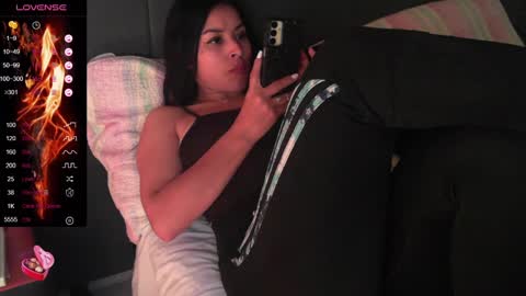 Snapshot of angiebaxter chatting on February 28, 2025, 12:54 am Angiebaxt online show from February 28, 2025, 12:54 am