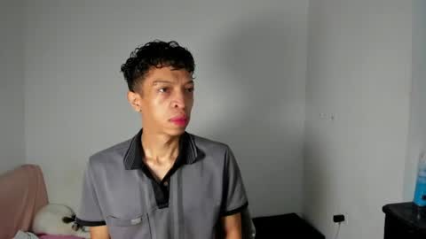 Snapshot of angielee01 chatting on July 27, 2026, 11:06 am Angie y Andres online show from July 27, 2026, 11:06 am