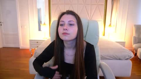 Anny online show from May 1, 2026, 7:46 am