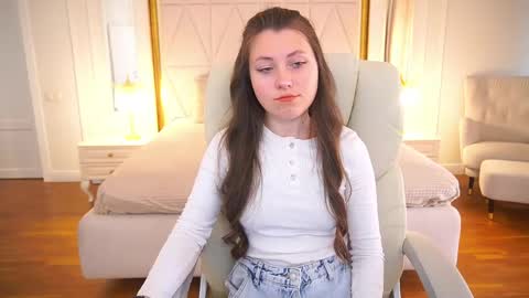 Anny online show from May 4, 2026, 7:26 am