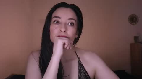 Snapshot of angiesquirt chatting on May 26, 2026, 1:12 am VALENTINA online show from May 26, 2026, 1:12 am