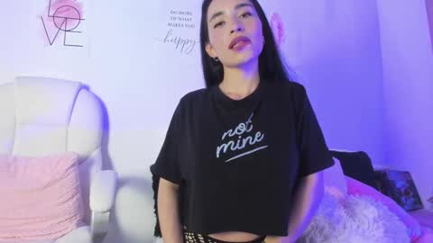 Snapshot of angiiebylpz chatting on November 17, 2025, 1:11 am violeth lopez online show from November 17, 2025, 1:11 am