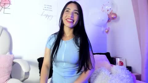 Snapshot of angiiebylpz chatting on December 3, 2025, 11:58 pm violeth lopez online show from December 3, 2025, 11:58 pm