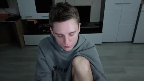 vodka online show from December 5, 2025, 5:16 am