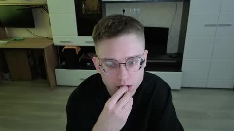 vodka online show from May 4, 2026, 8:21 am