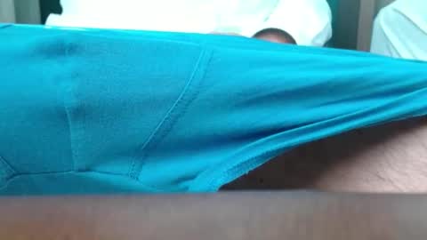 angstu online show from October 15, 2025, 7:58 pm