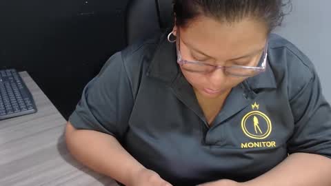 angy online show from October 4, 2025, 11:03 pm