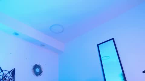 anhonymus online show from September 27, 2025, 4:45 pm