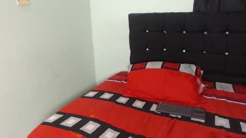 ani_damian22 online show from October 31, 2025, 5:08 am