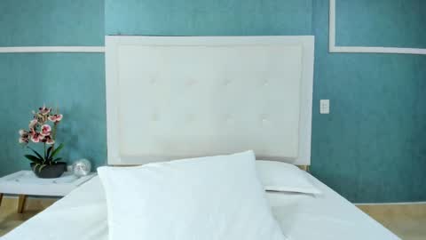 Ania online show from March 2, 2025, 5:58 pm