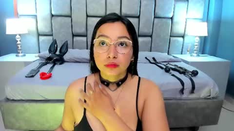 Snapshot of anievans_ chatting on July 1, 2026, 10:50 am Ani Time schedule 0600 - 1400 GMT -5 online show from July 1, 2026, 10:50 am