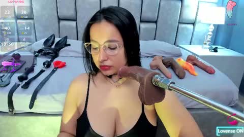 Snapshot of anievans_ chatting on July 21, 2026, 11:23 am Ani Time schedule 0600 - 1400 GMT -5 online show from July 21, 2026, 11:23 am