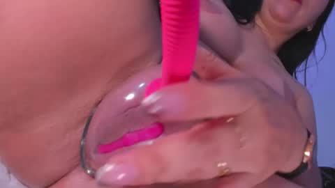 Snapshot of aniiieee_x chatting on November 26, 2025, 11:06 pm ANIE Broadcasting from 1300 to 2100 online show from November 26, 2025, 11:06 pm