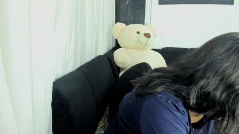 Anissa online show from April 30, 2026, 5:03 am