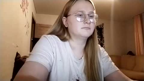 Anika online show from October 7, 2025, 1:36 am