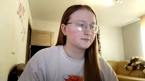 Snapshot of anika_lipps chatting on June 18, 2026, 3:27 pm Anika online show from June 18, 2026, 3:27 pm