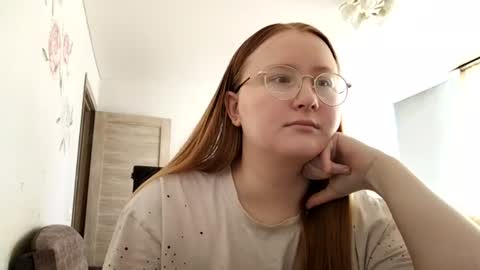Snapshot of anika_lipps chatting on July 14, 2026, 1:50 pm Anika online show from July 14, 2026, 1:50 pm