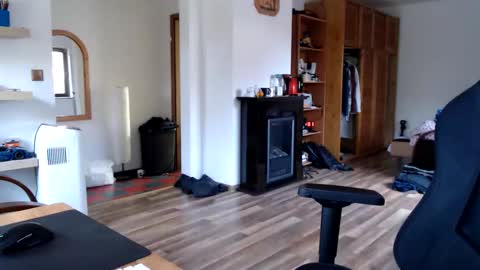 animal_michael online show from March 10, 2026, 3:06 pm