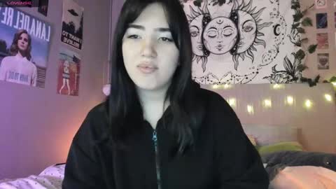 Snapshot of anisa_sweet chatting on December 27, 2024, 6:53 pm Anisa Moan from LovenseWet from Tip MenuOpen for Private online show from December 27, 2024, 6:53 pm