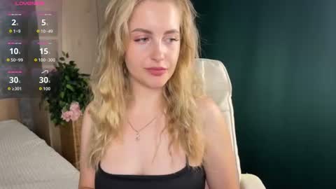 Snapshot of anita_blairr chatting on June 27, 2026, 2:16 am Anita online show from June 27, 2026, 2:16 am