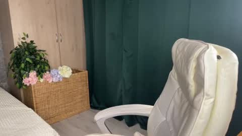 Snapshot of anita_blairr chatting on July 1, 2026, 12:56 am Anita online show from July 1, 2026, 12:56 am