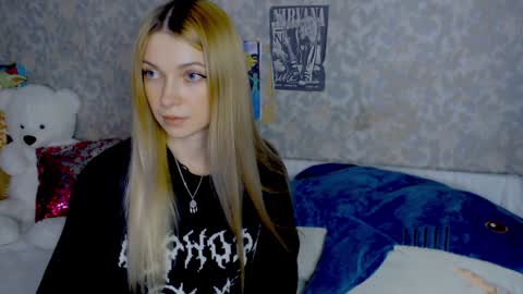 anita_moon_ online show from December 9, 2024, 12:45 am