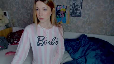 anita_moon_ online show from March 11, 2025, 1:59 am
