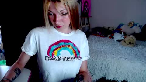 anita_moon_ online show from July 28, 2026, 4:39 pm