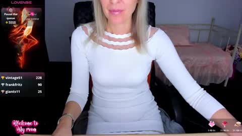 Anita online show from February 4, 2025, 10:10 am