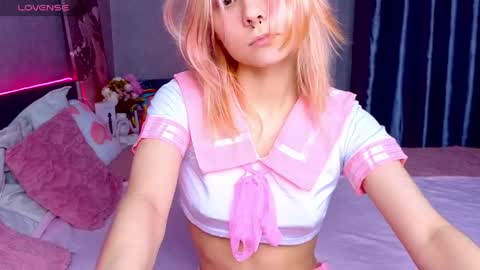 Snapshot of anitasweetness chatting on April 9, 2026, 7:19 pm anitasweetness online show from April 9, 2026, 7:19 pm