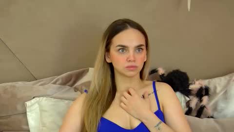 Snapshot of anitaventure chatting on October 26, 2025, 4:07 am AnitaVenture online show from October 26, 2025, 4:07 am