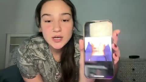 Snapshot of anitayurmoni chatting on May 1, 2026, 10:25 pm anitayurmoni online show from May 1, 2026, 10:25 pm