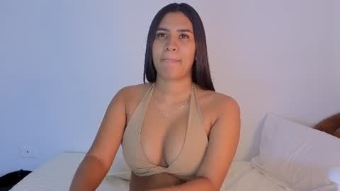 Snapshot of anittafoxx chatting on June 13, 2026, 10:08 pm anittafoxx online show from June 13, 2026, 10:08 pm