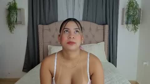 Snapshot of anittafoxx chatting on July 2, 2026, 9:21 pm anittafoxx online show from July 2, 2026, 9:21 pm