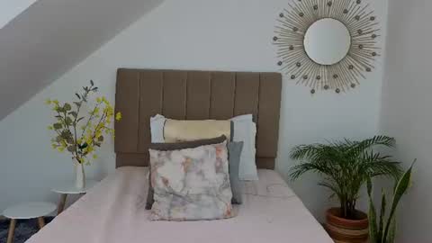 Snapshot of anittafoxx chatting on July 9, 2026, 7:51 pm anittafoxx online show from July 9, 2026, 7:51 pm