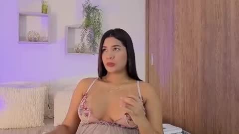 Snapshot of anittafoxx chatting on July 22, 2026, 10:23 pm anittafoxx online show from July 22, 2026, 10:23 pm