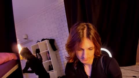 Angel online show from December 14, 2025, 6:12 pm