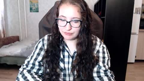 Snapshot of ankey_rayah chatting on September 12, 2025, 4:23 am Nameless online show from September 12, 2025, 4:23 am