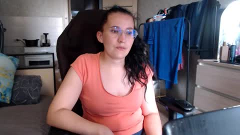 Snapshot of ankey_rayah chatting on July 15, 2026, 1:27 pm Nameless online show from July 15, 2026, 1:27 pm