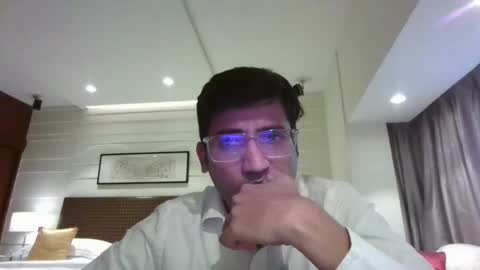 Slave looking for Mistress online show from June 7, 2026, 12:42 pm