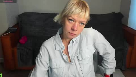 ann_annise online show from May 11, 2026, 9:59 am