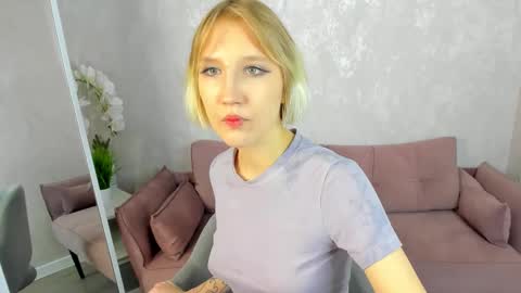 Snapshot of ann_garcia chatting on March 21, 2026, 9:25 am ann online show from March 21, 2026, 9:25 am