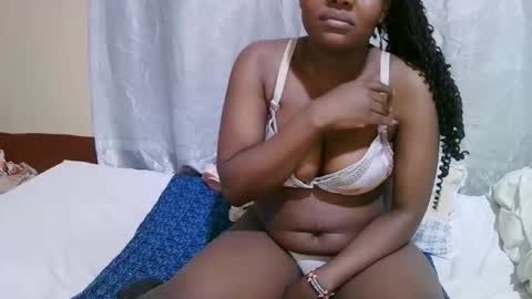 ann_keller online show from April 24, 2026, 2:52 pm