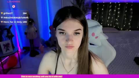 Snapshot of ann_woood chatting on May 4, 2026, 6:37 pm ann_woood online show from May 4, 2026, 6:37 pm