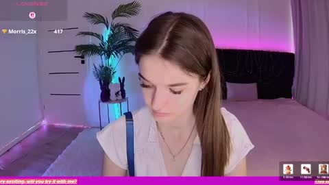 Snapshot of ann_woood chatting on May 5, 2026, 4:04 pm ann_woood online show from May 5, 2026, 4:04 pm