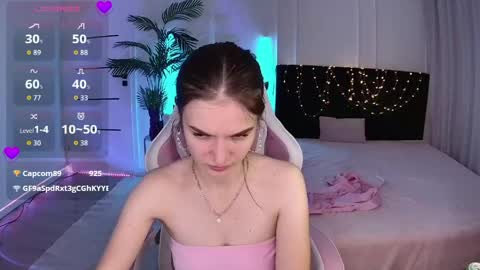 Snapshot of ann_woood chatting on May 20, 2026, 6:58 pm ann_woood online show from May 20, 2026, 6:58 pm