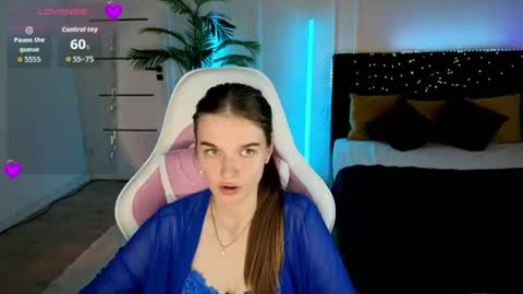 Snapshot of ann_woood chatting on June 30, 2026, 4:08 pm ann_woood online show from June 30, 2026, 4:08 pm